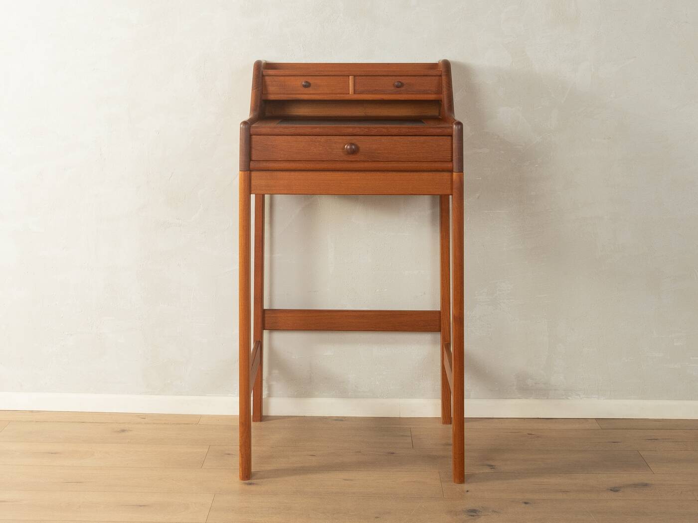Bureau debout en teck par D-Scan, Danemark, années 1960.