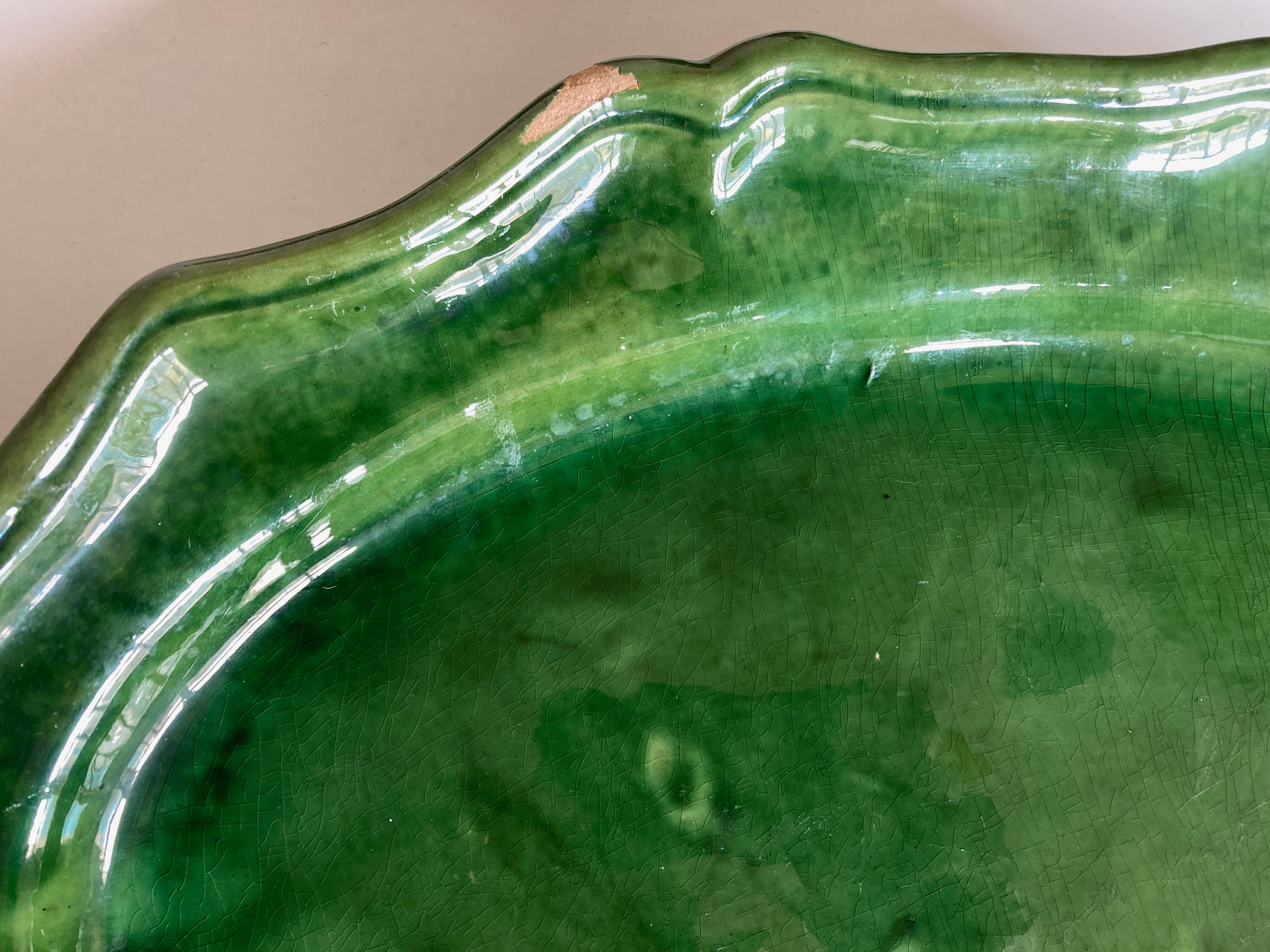 Plat centrepiece of gadroons in glazed clay from Biot 1960