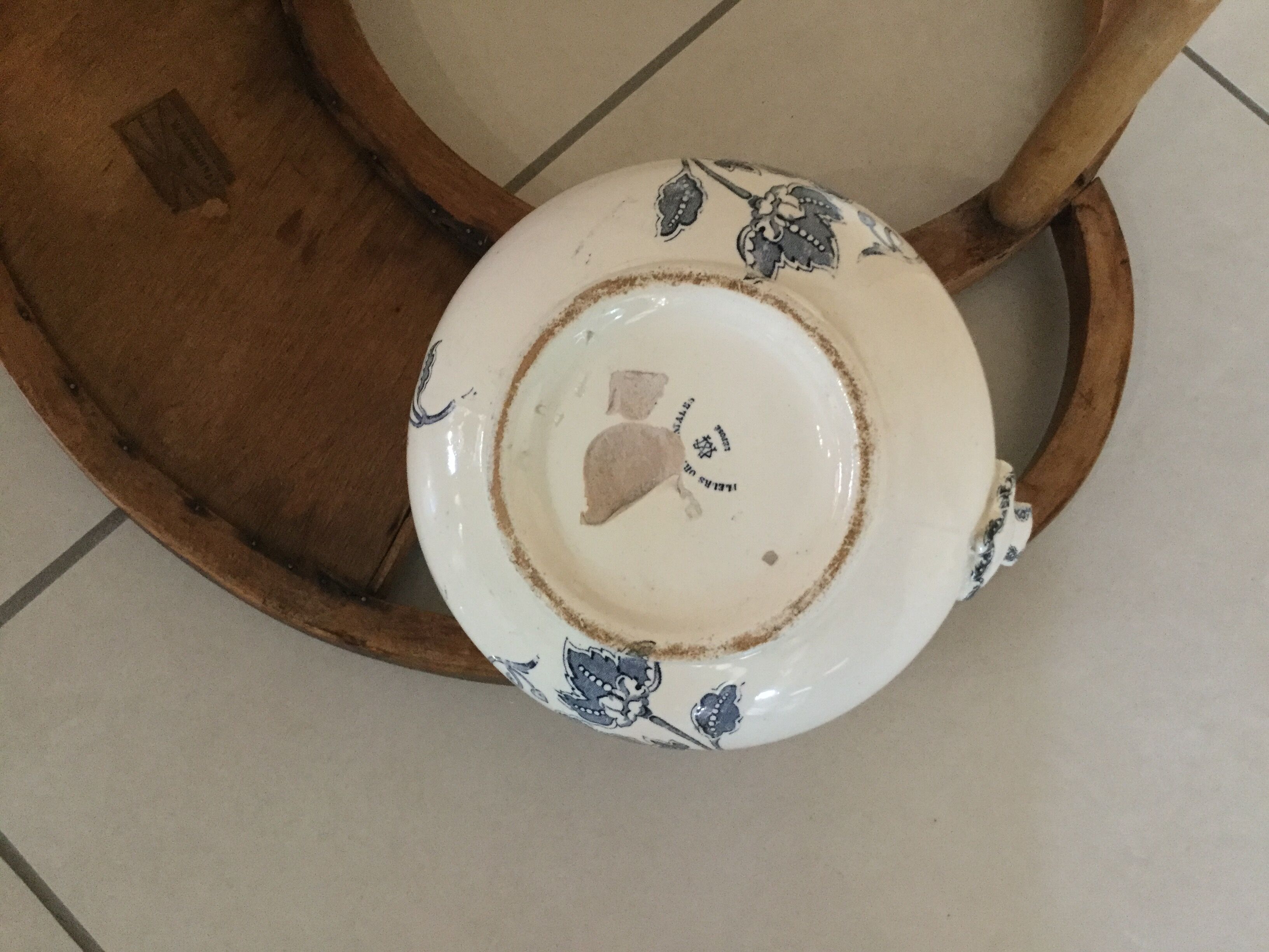 Baumann toiletry furniture