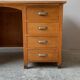 Bureau Vintage en Chêne avec 8 Tiroirs