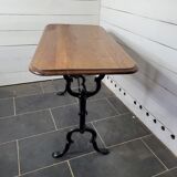 Bistro table in cast iron and oak top