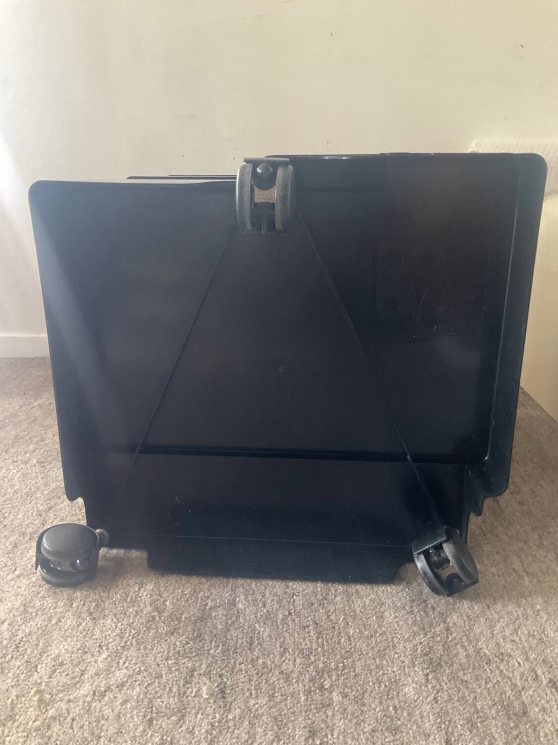 “Boby” serving trolley by Joe Colombo