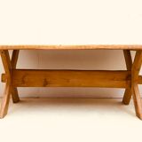 Table en pin de pays