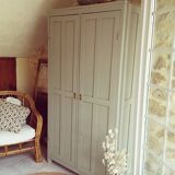 Armoire parisienne