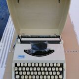 Portable writing machine japy year 1970 model l 72