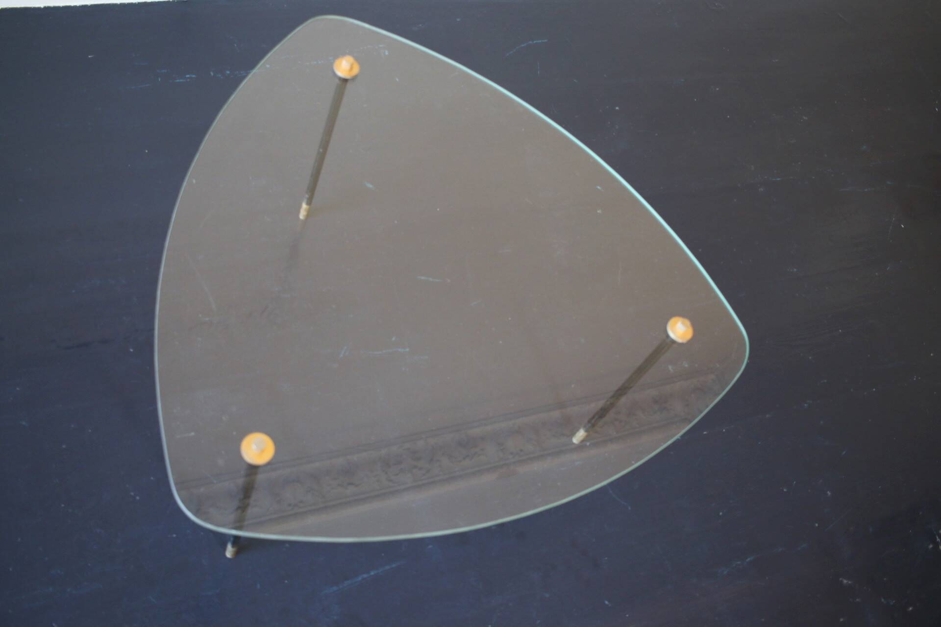 Table d'appoint France années 1950s