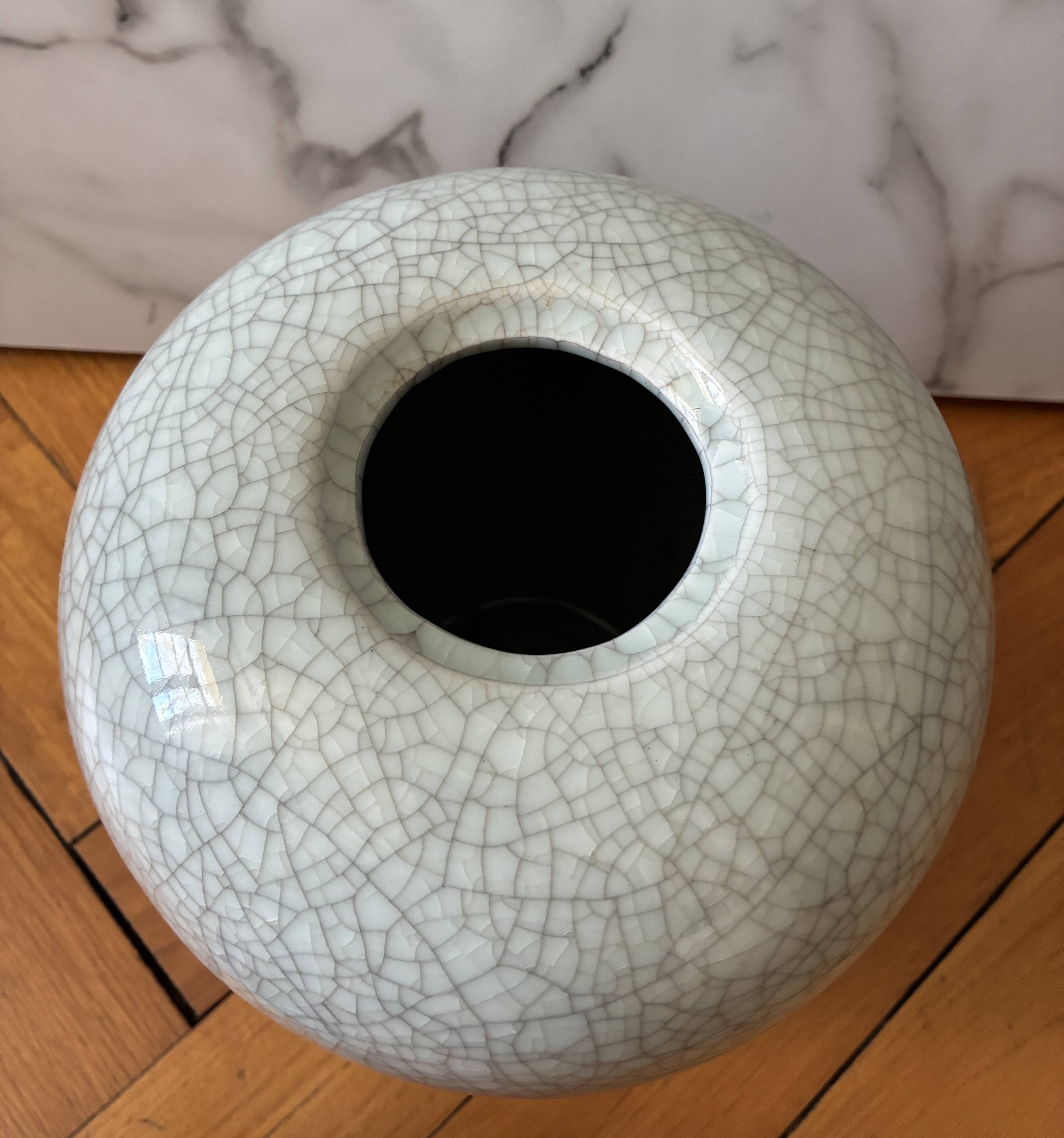 XL ceramic pot with crackle effect