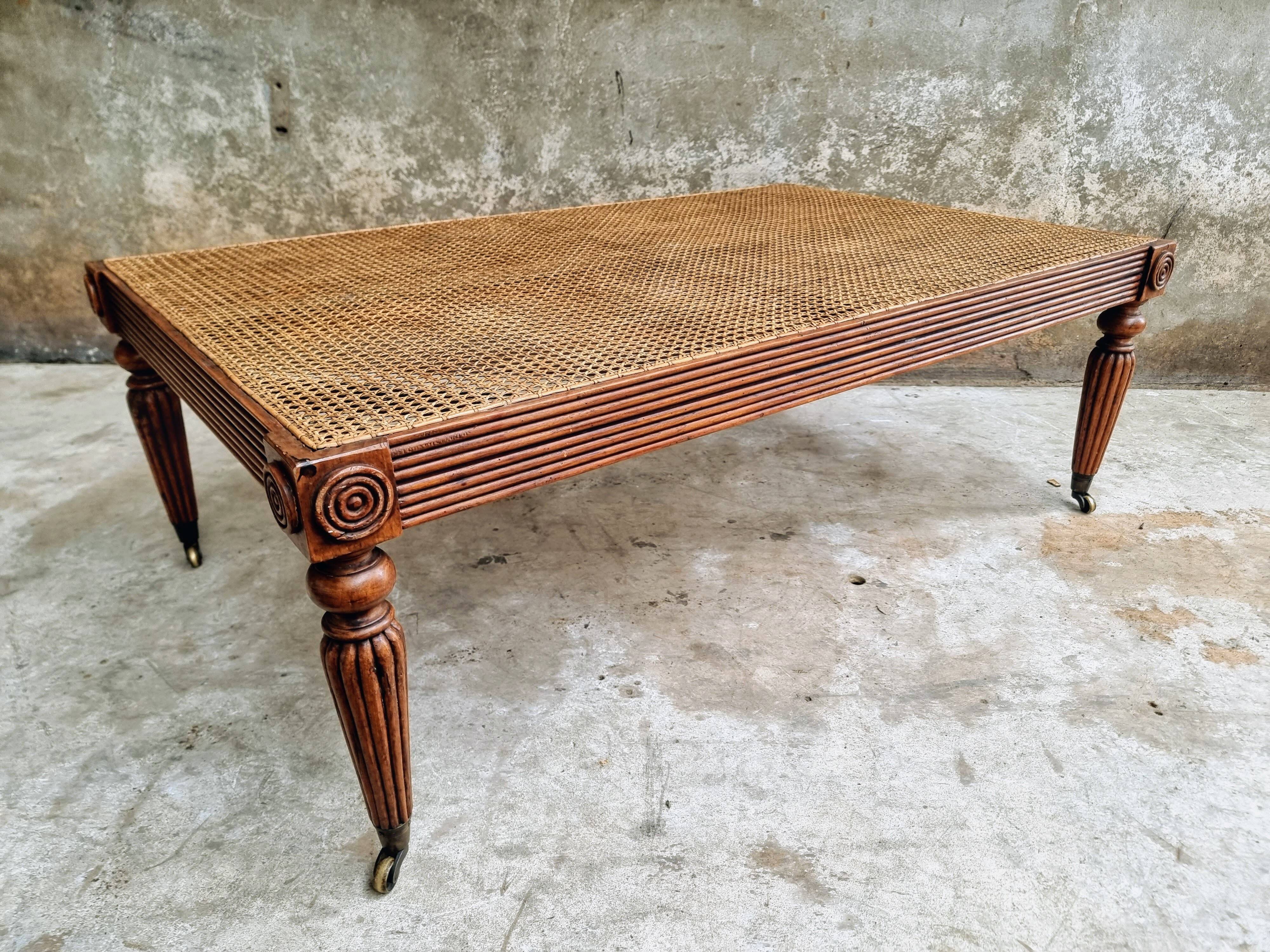 Table basse vintage design Becara Madrid