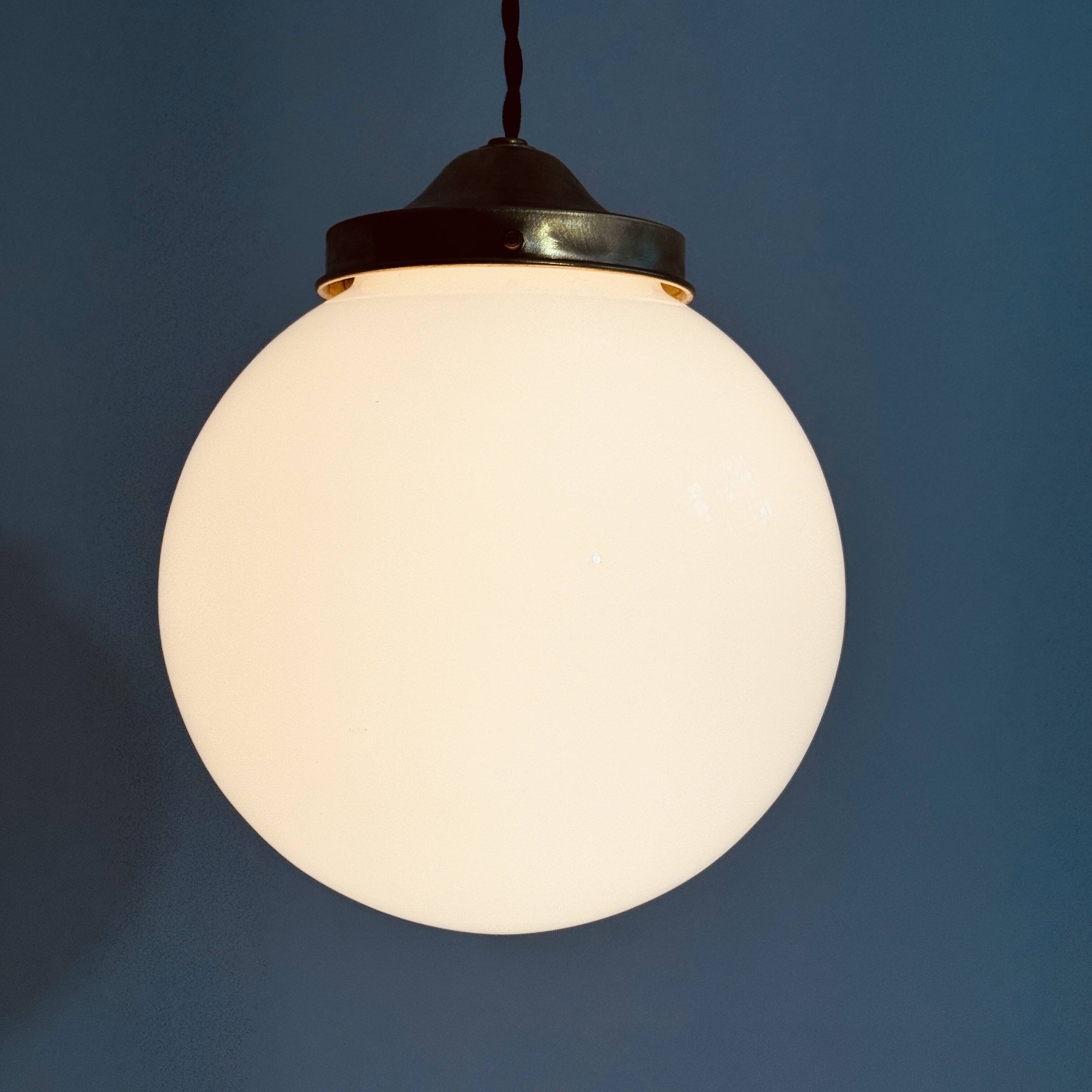 Paire d’anciennes suspensions en opaline 18 cm xl vintage