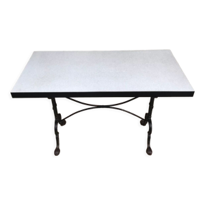 table bistrot parisien