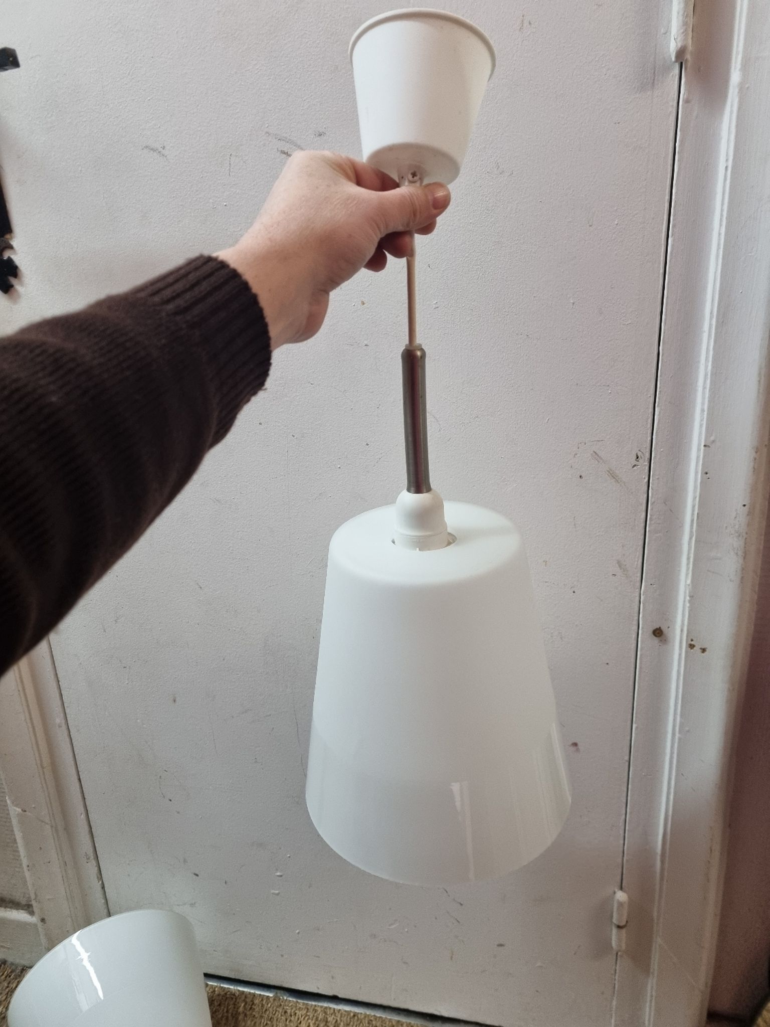 White opaline suspension