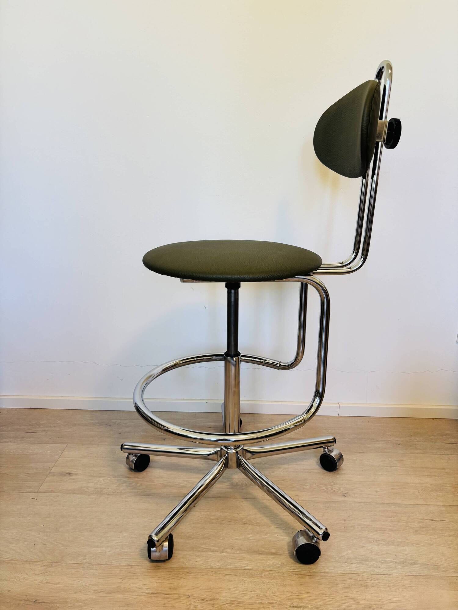 Fully Restored Vintage Desk Chair by Kovona, Czechoslovakia 1970’s