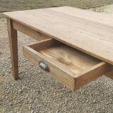 Rustic farmhouse table in solid oak with antique patina finish 200 x 90