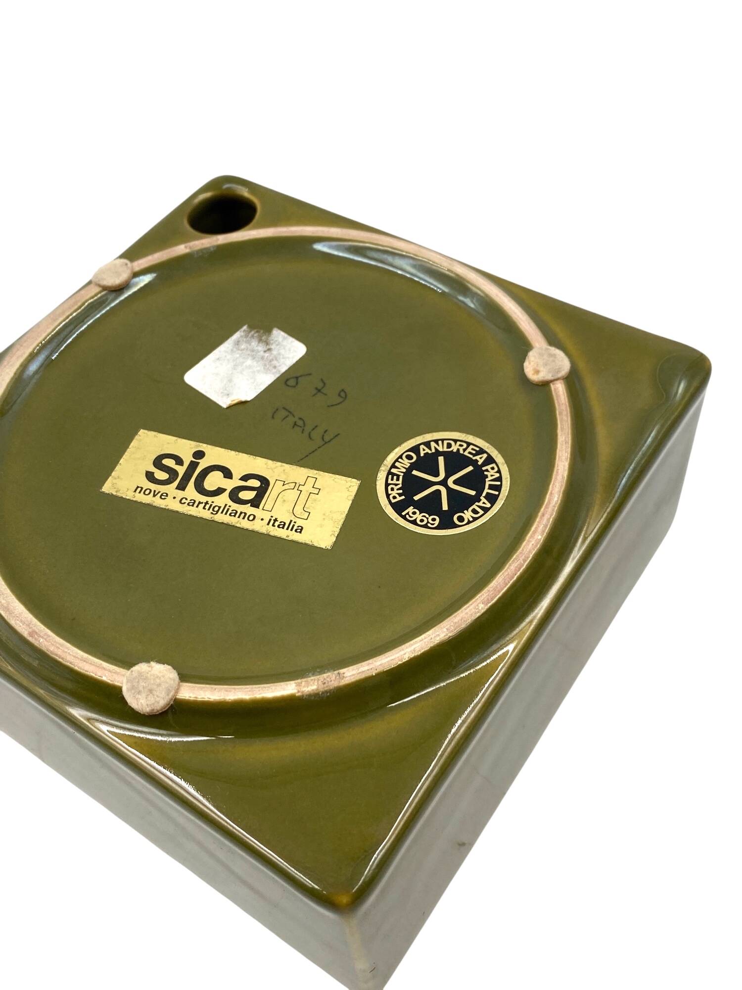 Mid-century green ceramic ashtray, Sicart Italy 1969