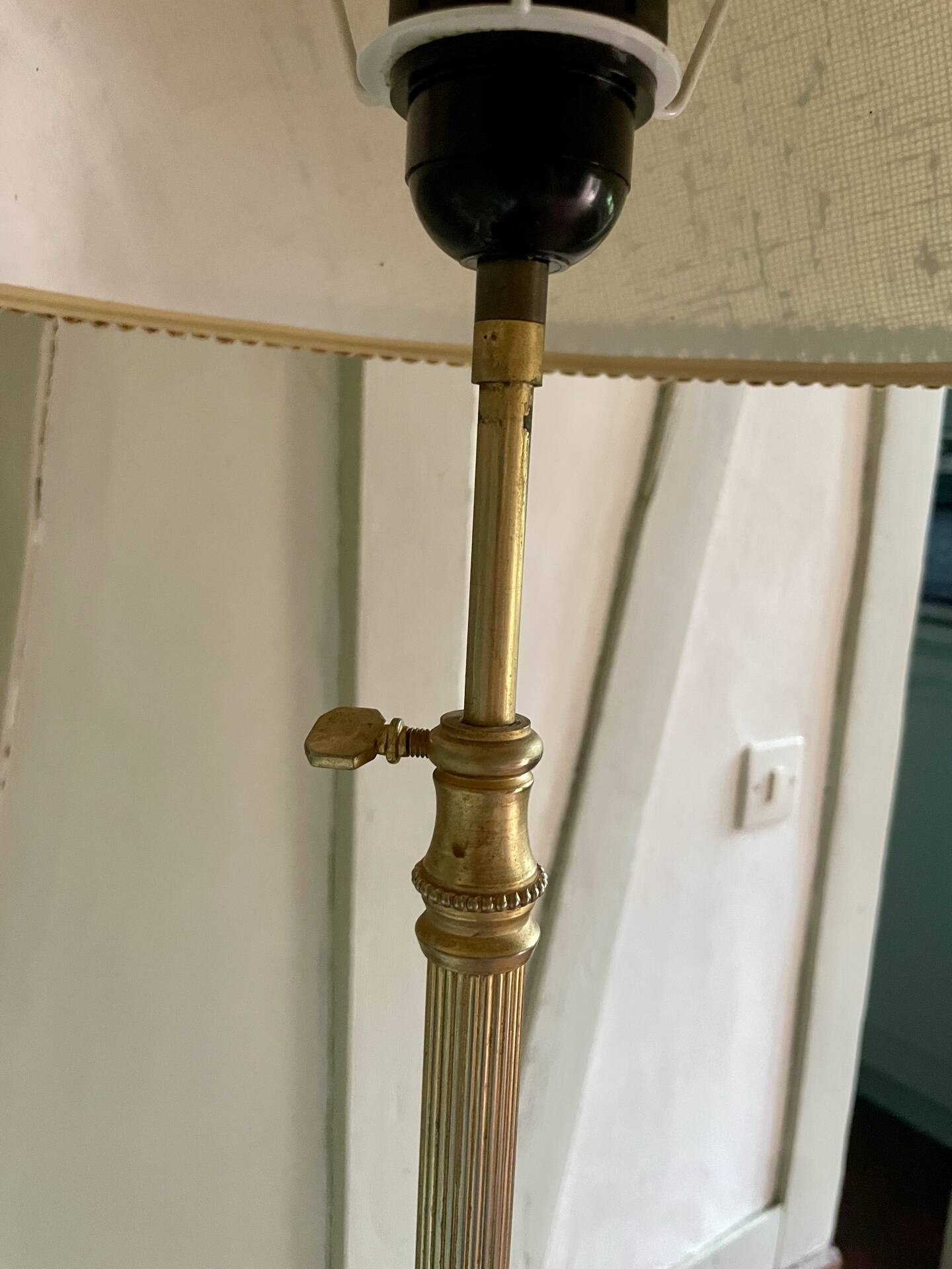 Vintage gold-plated tripod floor lamp