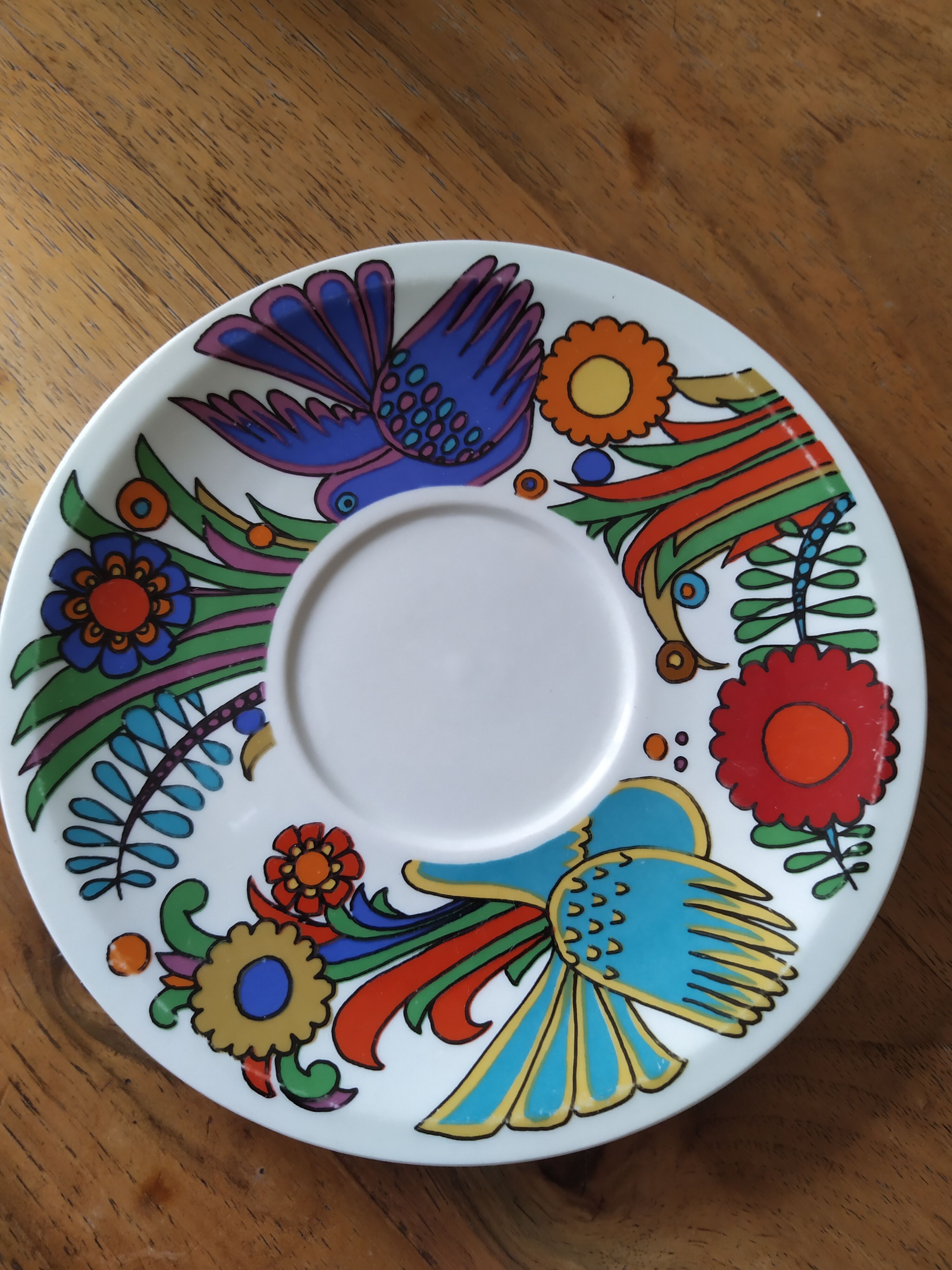 Milk jug, sugar bowl on Acapulco plate from Villeroy and Boch