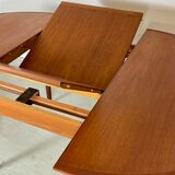 Danish round extending dining table in teak 1960s