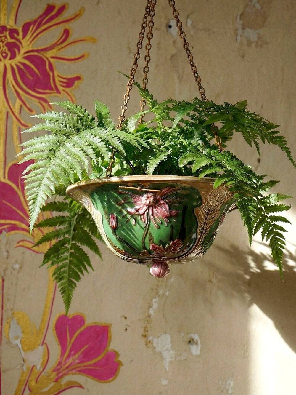 Antique planter suspension from the 19th-20th century in Art Nouveau majolica.