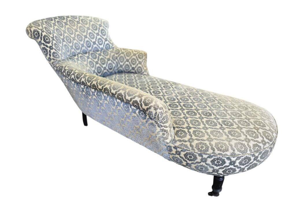 Vintage chaise longue / seat / sofa