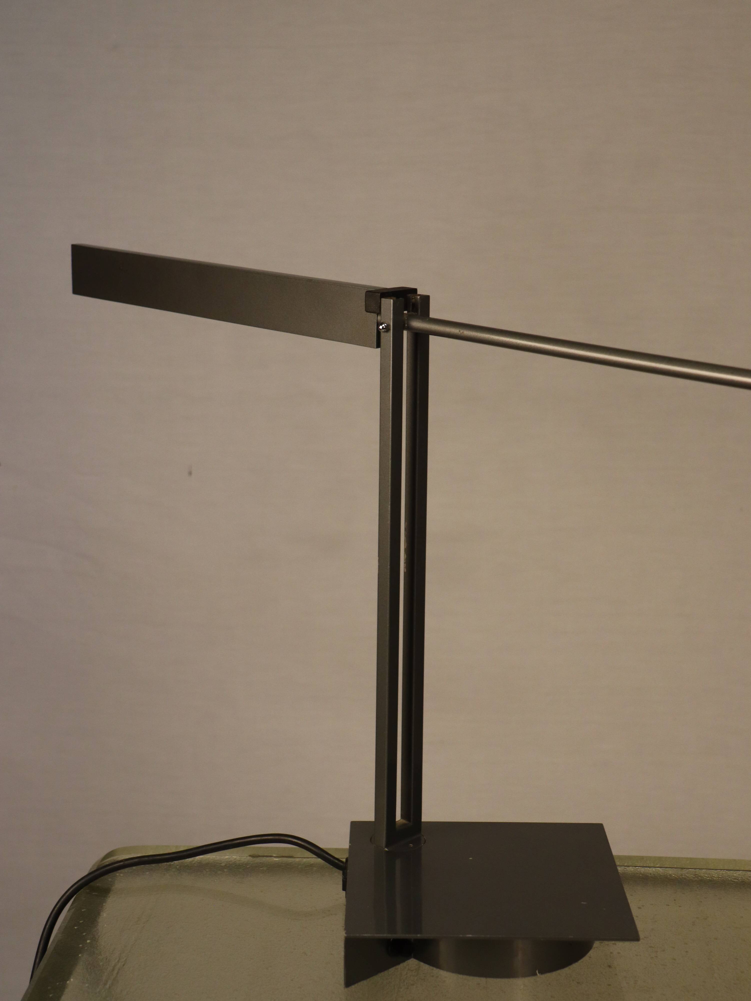 "Gyros" desk lamp by Emmanuelle Colboc