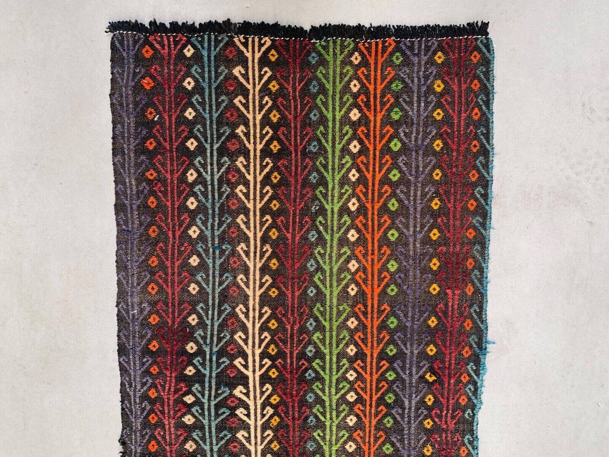 Old Turkish kilim runner 377x77 cm, shabby, vintage kelim red black 2492