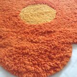 Petit tapis forme fleur année 70 vintage