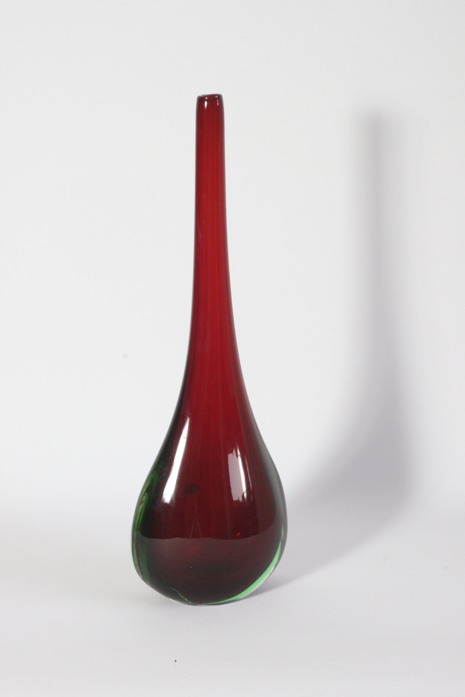 Sommerso drop vase in red and green, Murano 1950