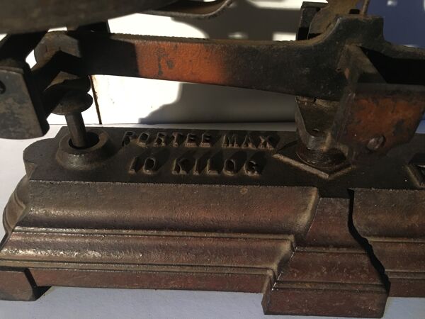 Balance de marchands en fonte