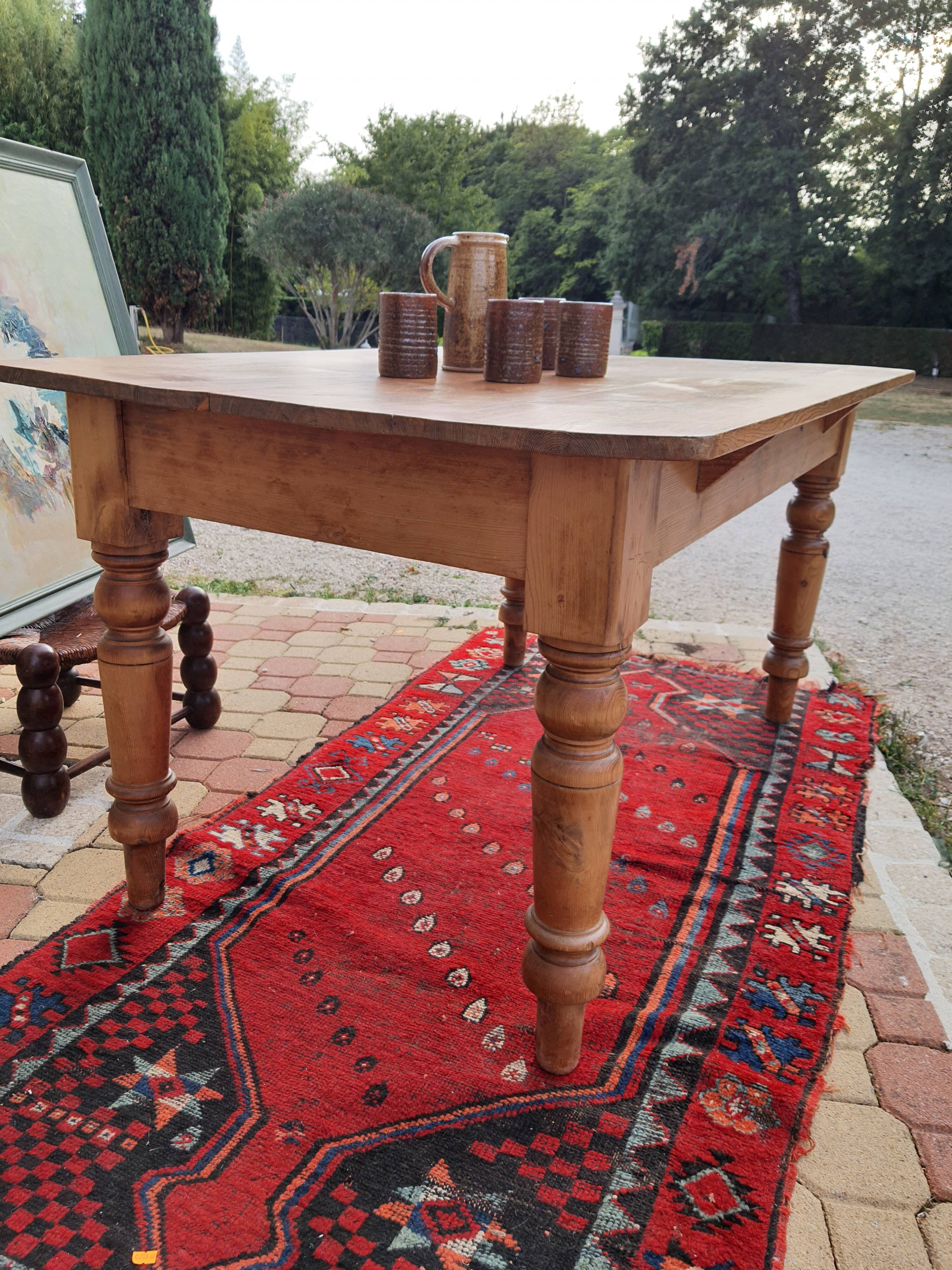 Vintage farmhouse table pich pine