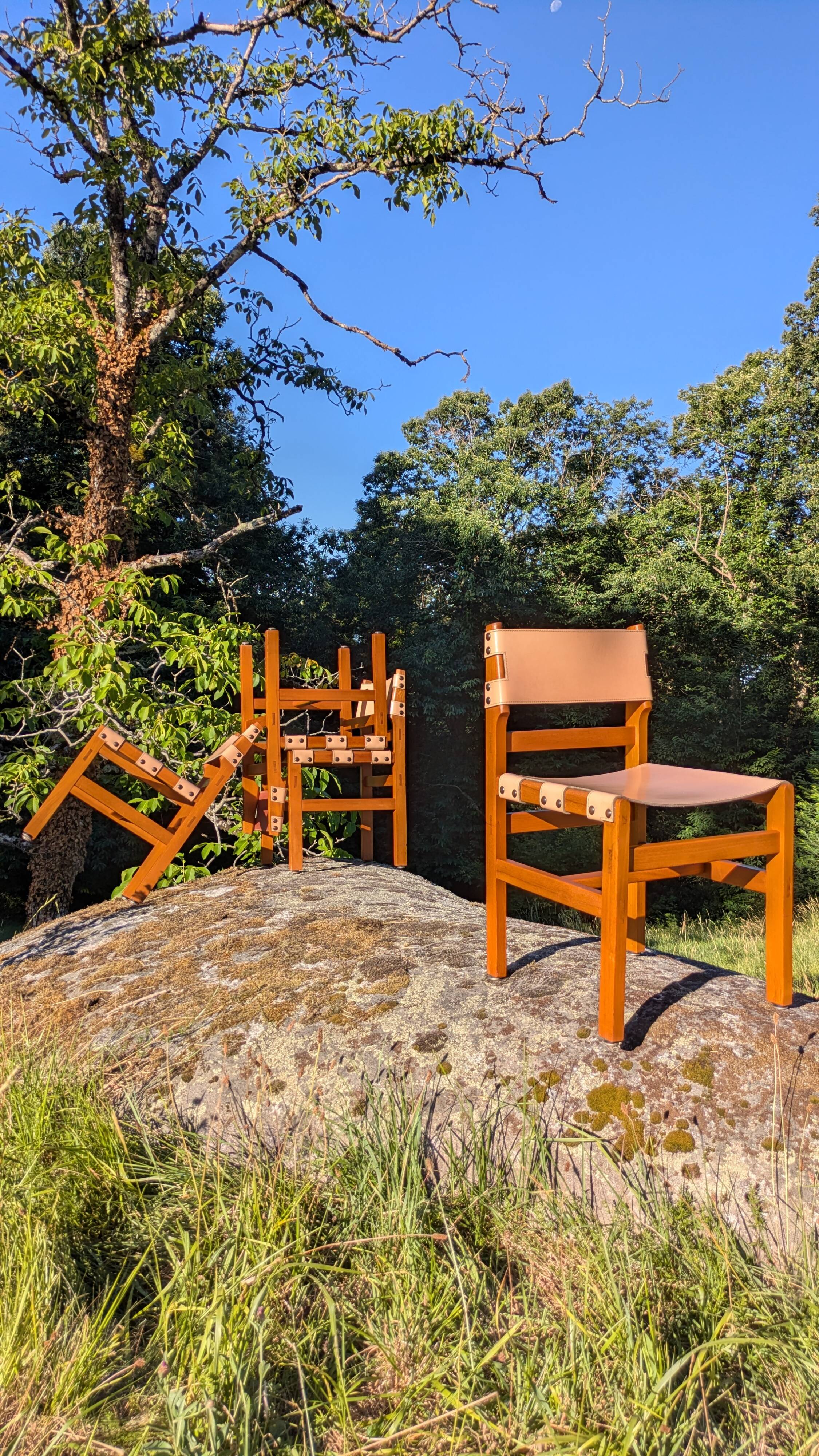 4 solid elm chairs Maison Regain, France 1970s