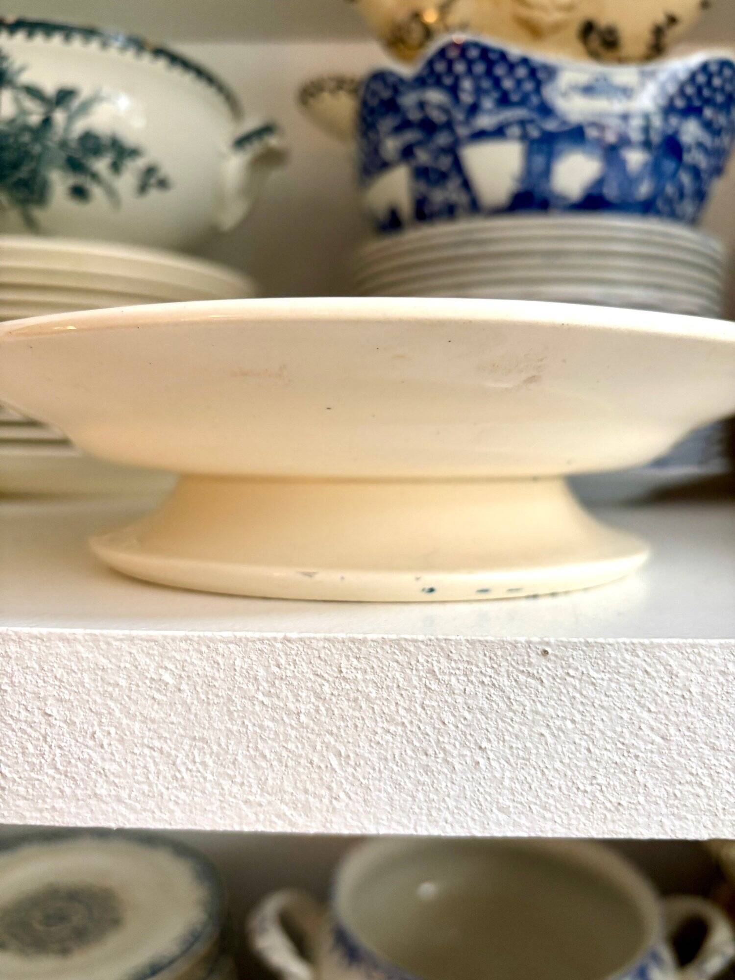 Longchamp ironware cake plate, "René" service