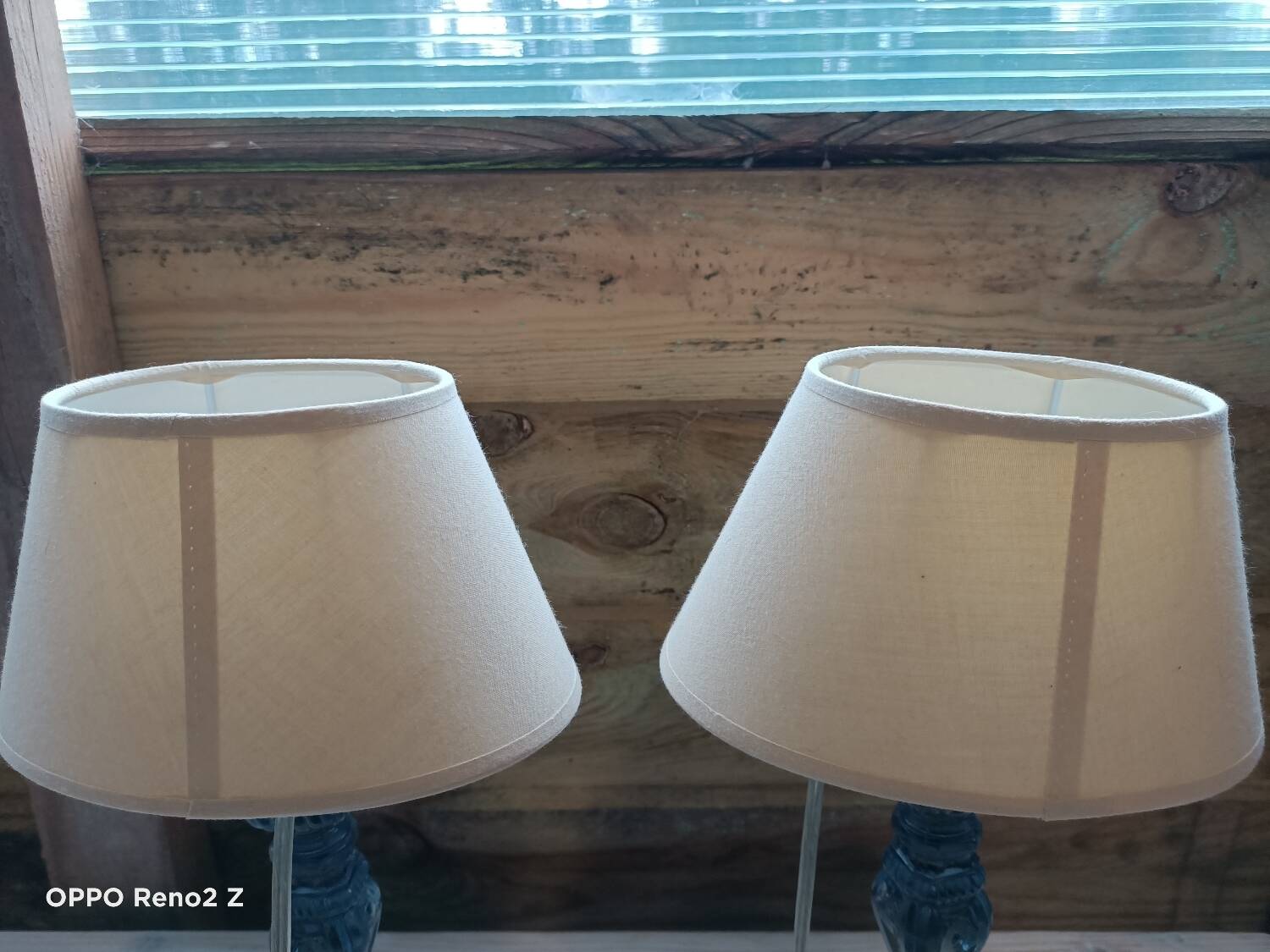 Paire de lampes en verre bleuté