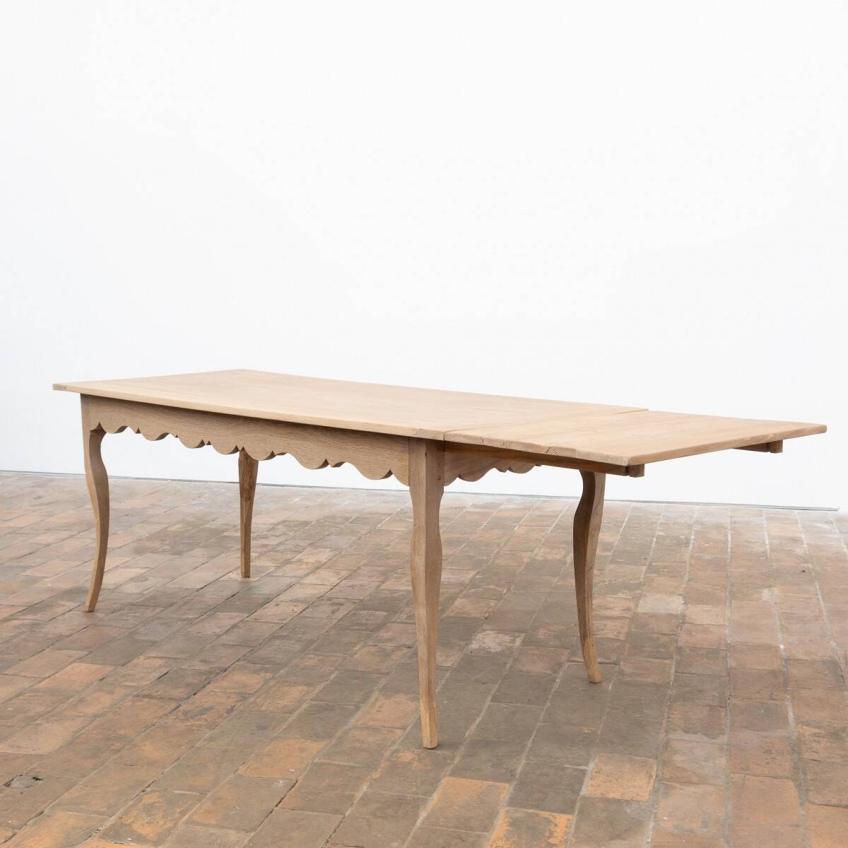 Ancienne table de ferme en chêne à rallonge – XIXe siècle