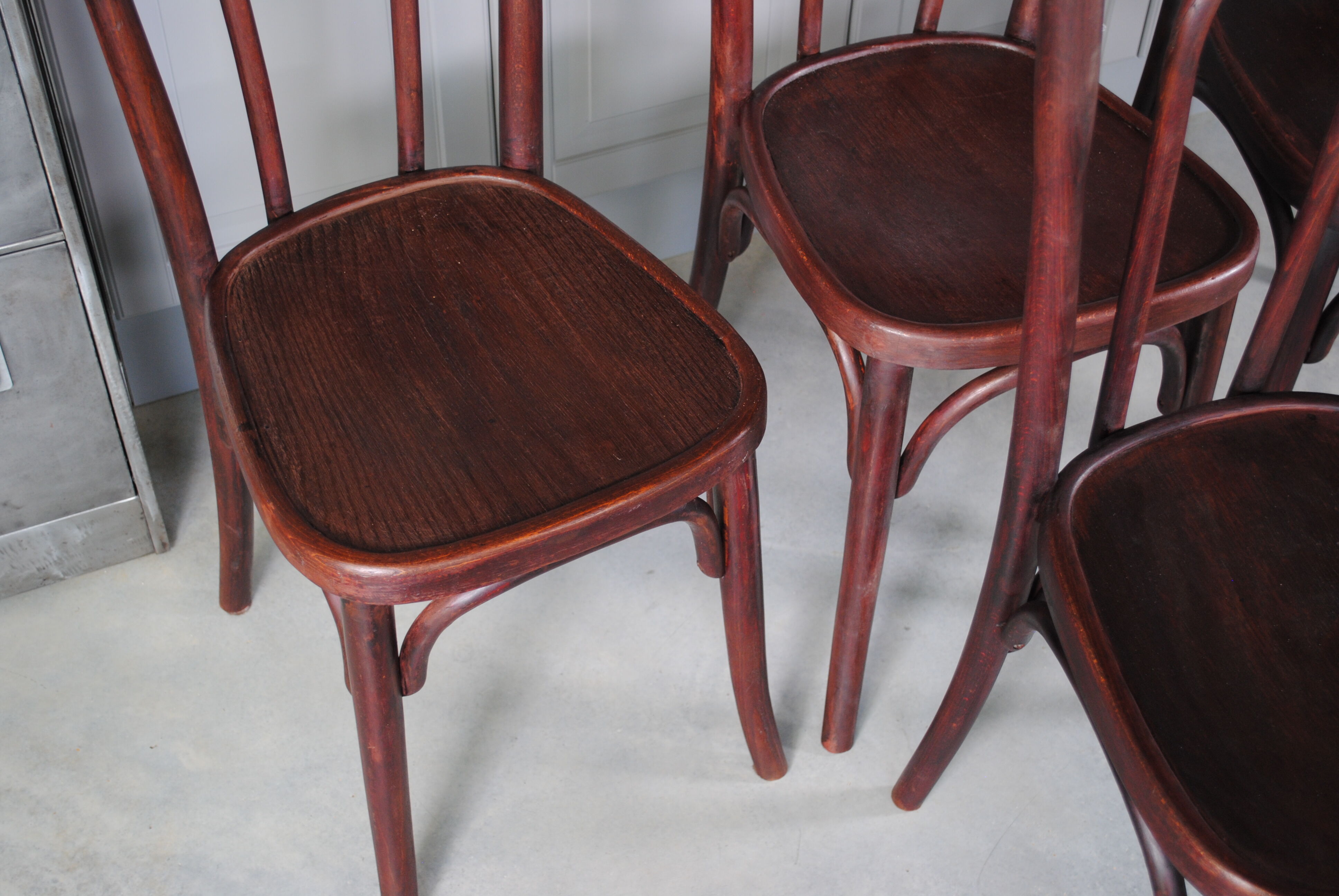 4 Thonet chairs