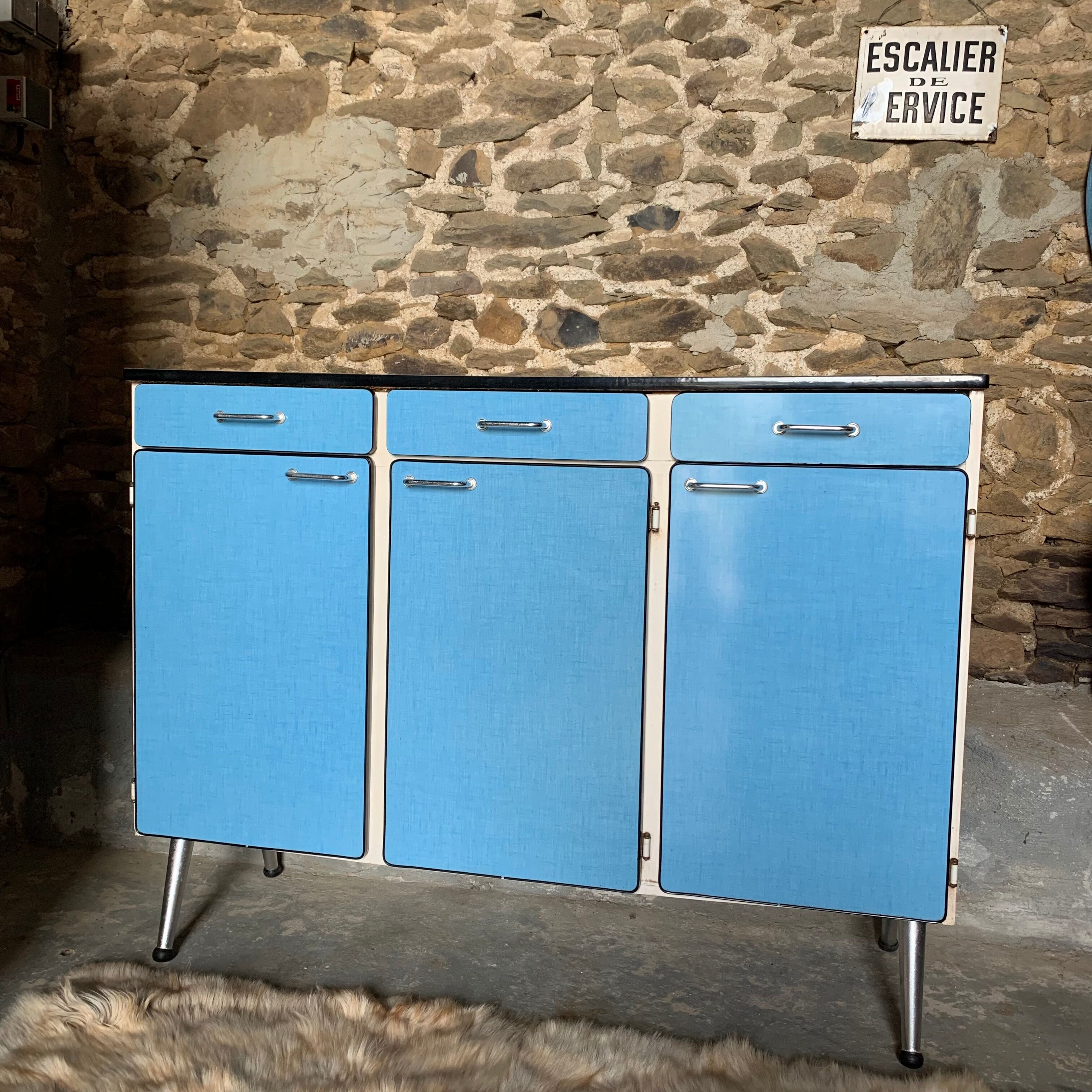 Buffet formica bleu