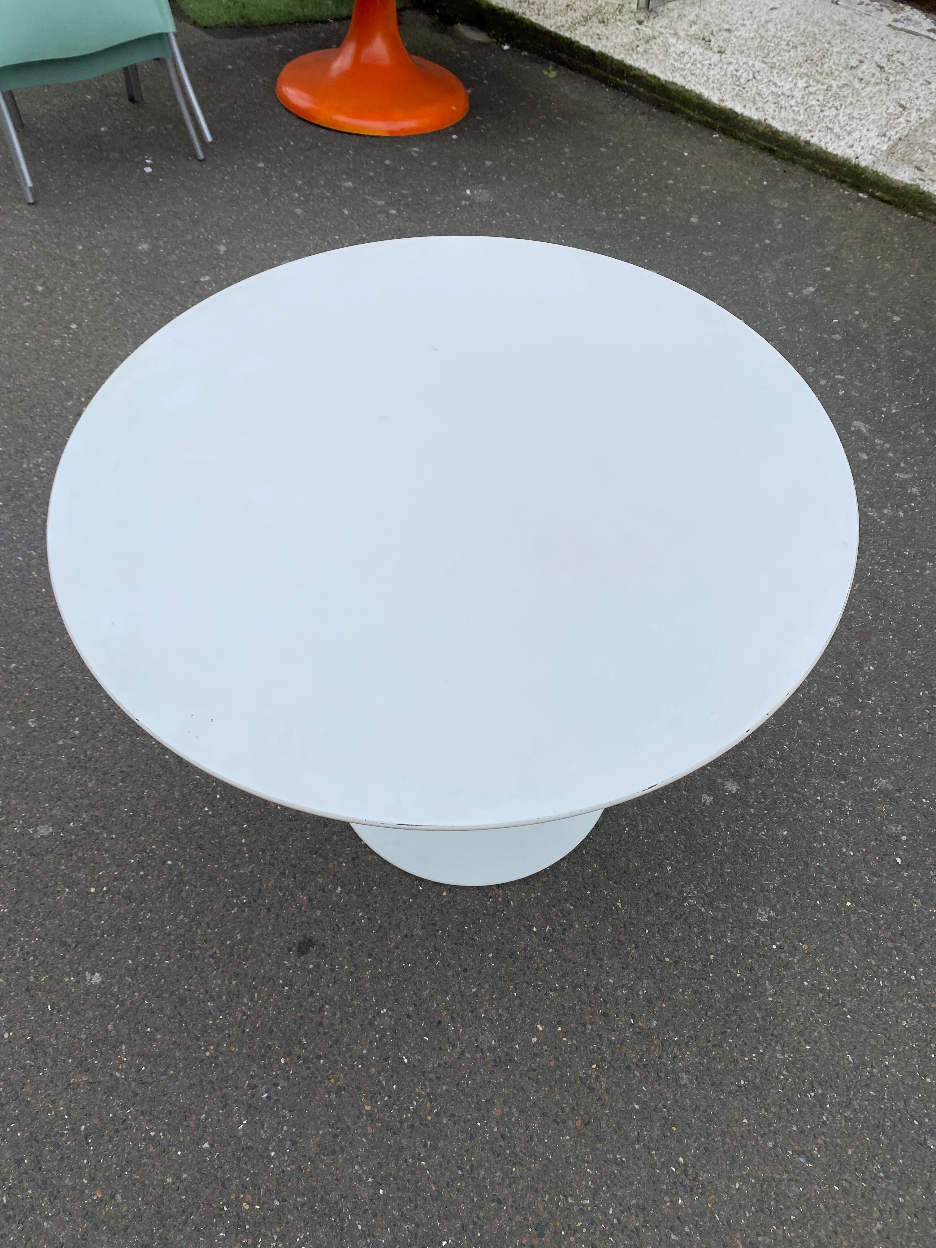 Table by Eero Saarinan for Knoll