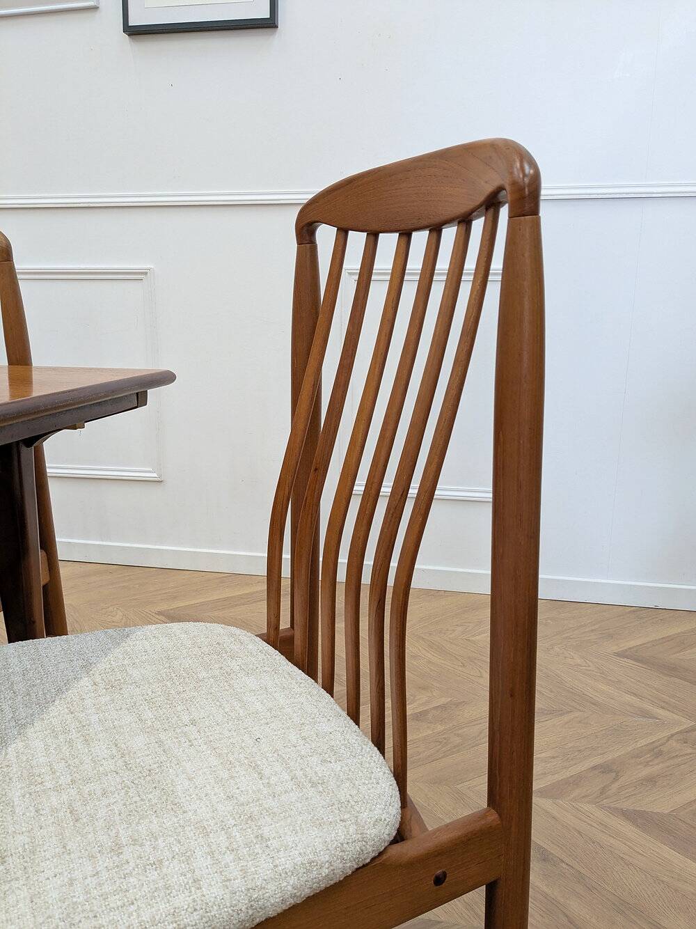 6 Scandinavian Benny Linden chairs
