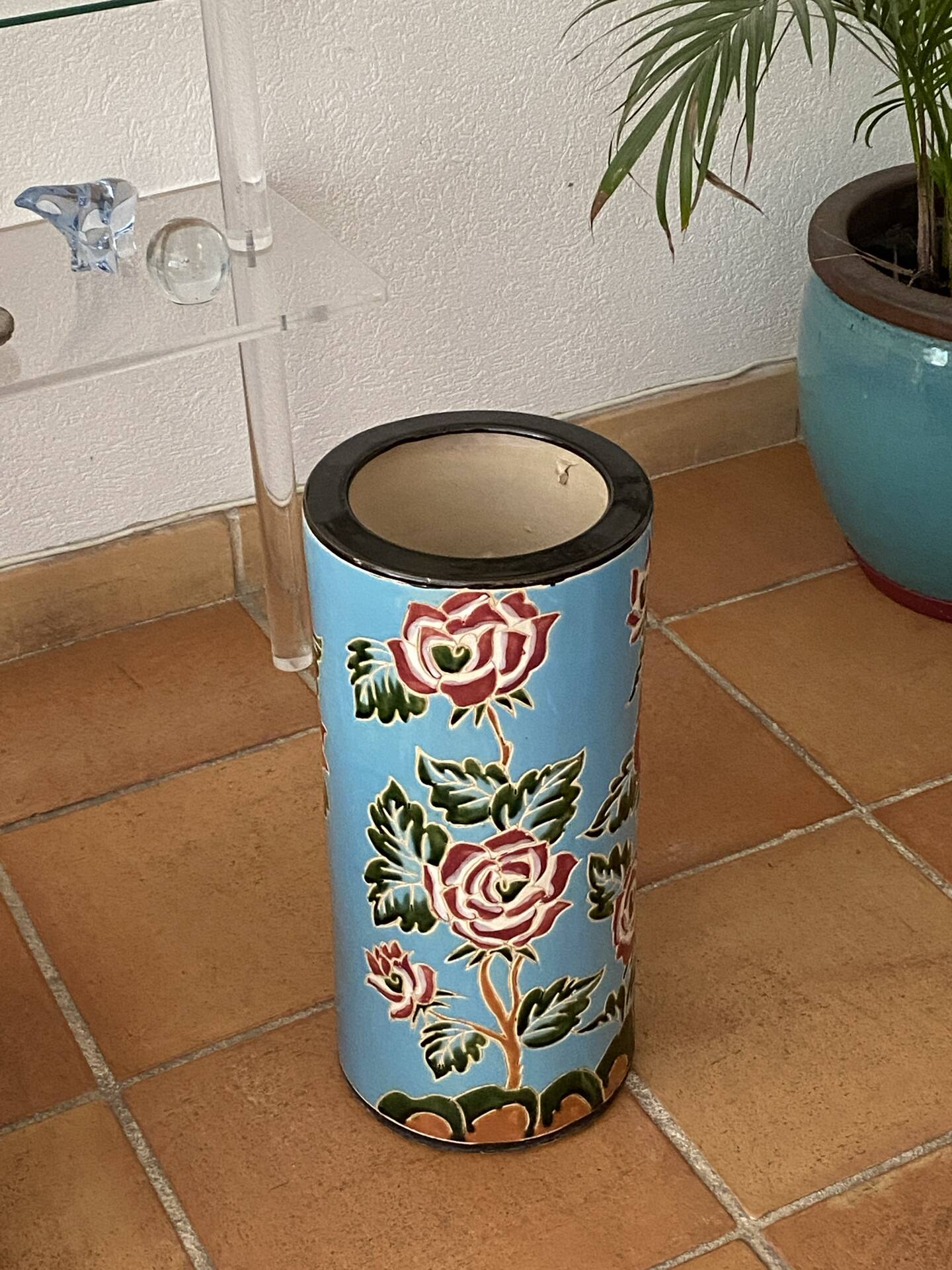 Porte-parapluie en céramique vernissée