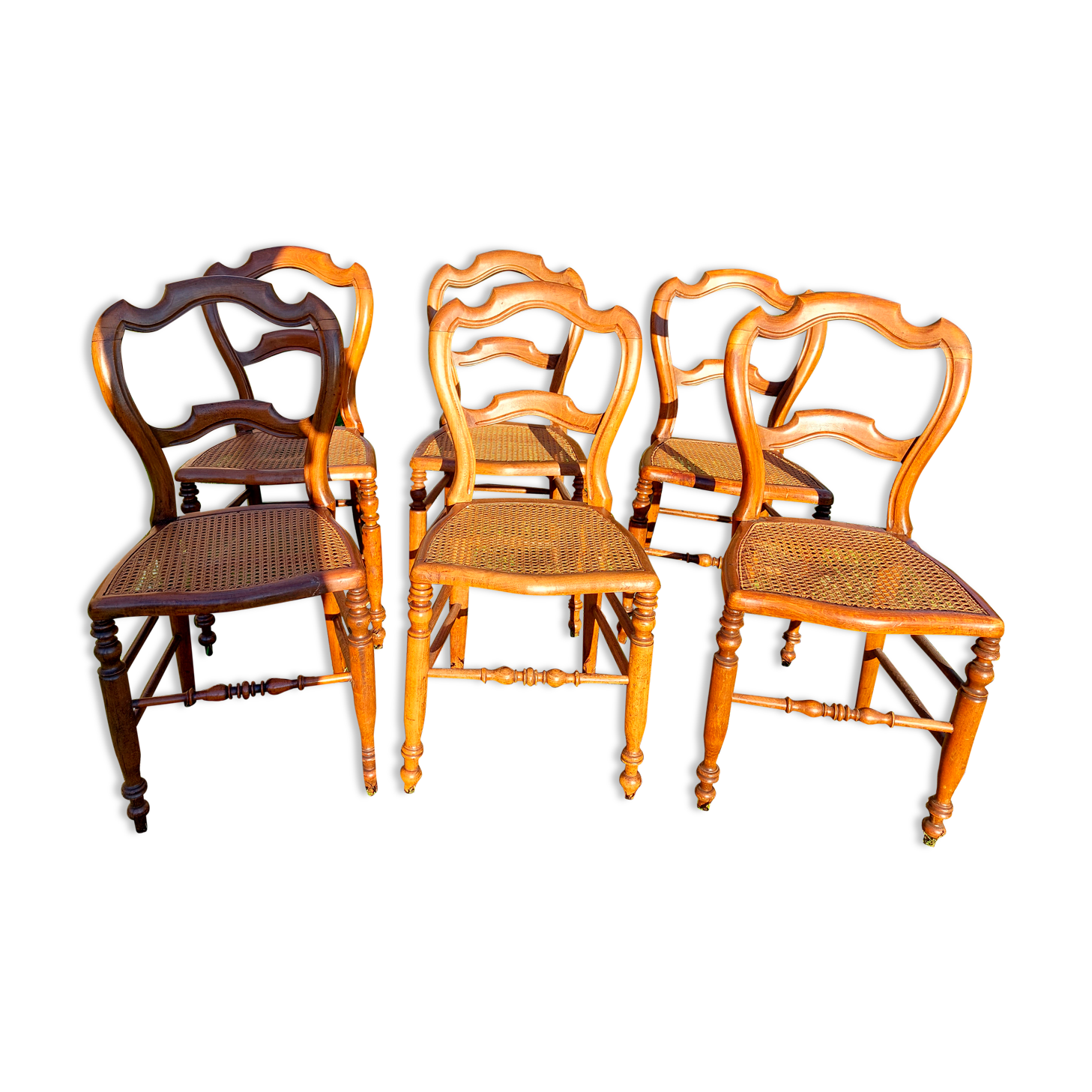 Lot of tanned chairs