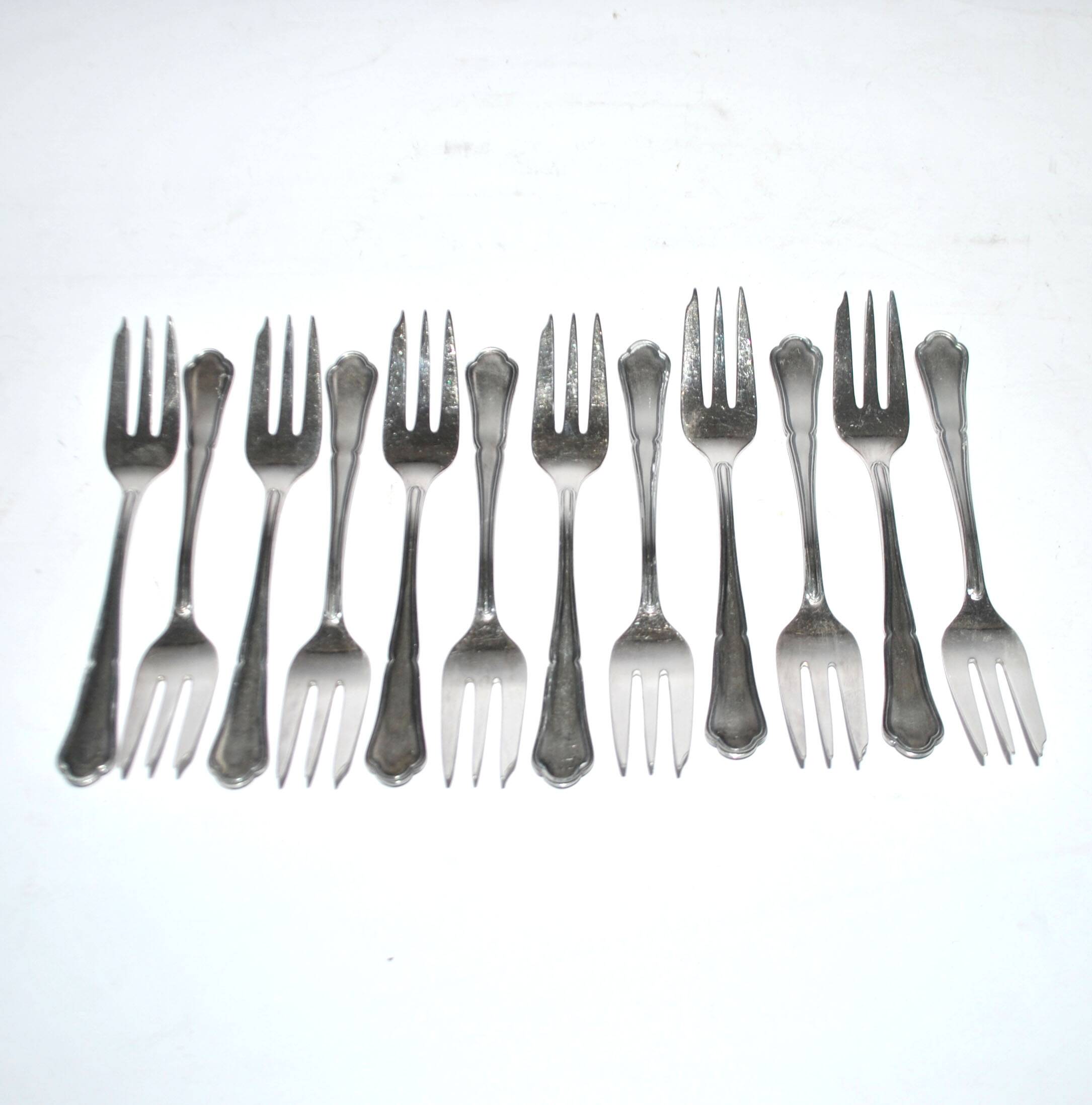 Set of 12 RENEKA cake dessert forks Victoria Spatours contour model 15cm