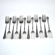 Set of 12 RENEKA cake dessert forks Victoria Spatours contour model 15cm