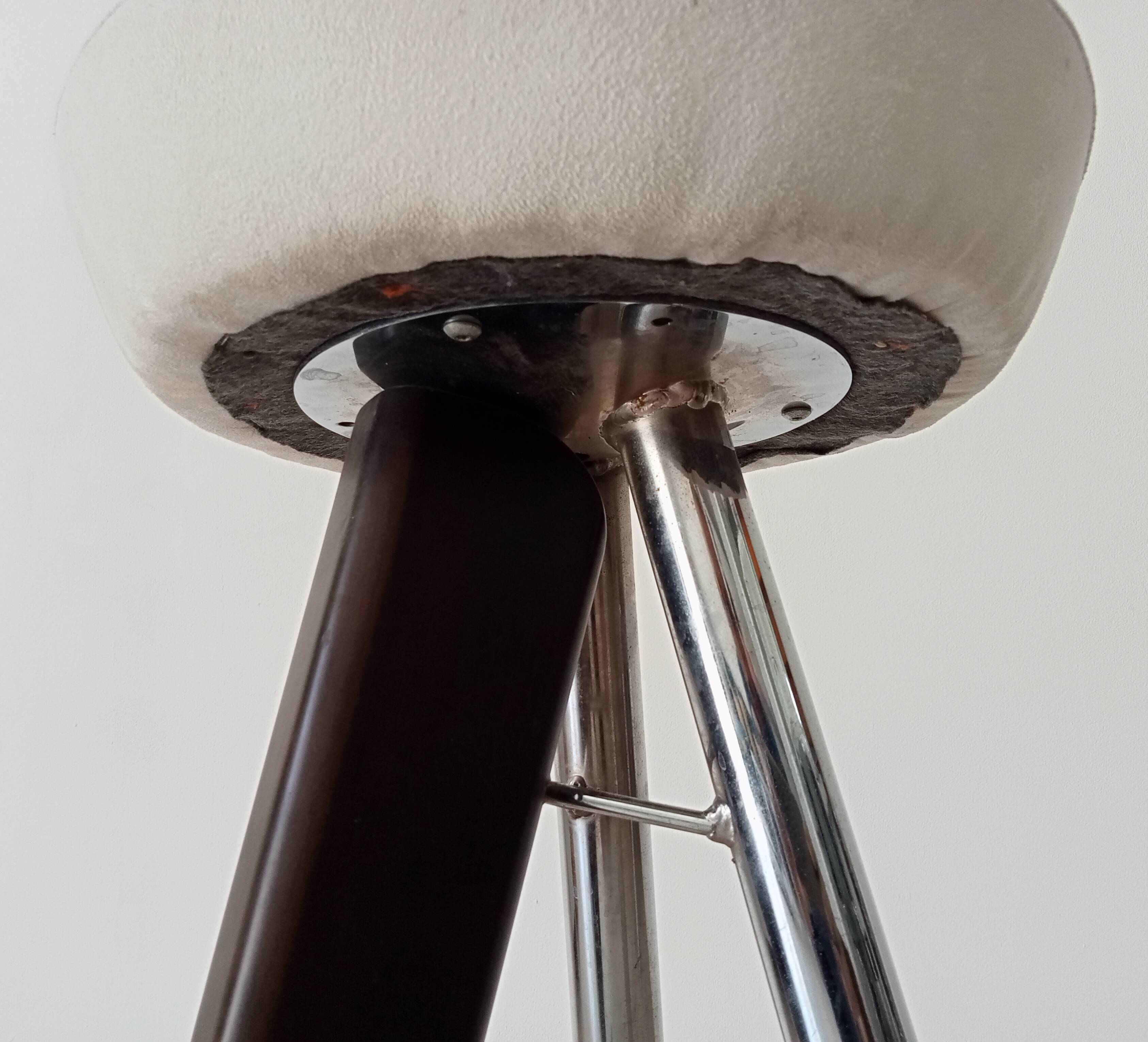 Vintage tripod top stool 60s/70s