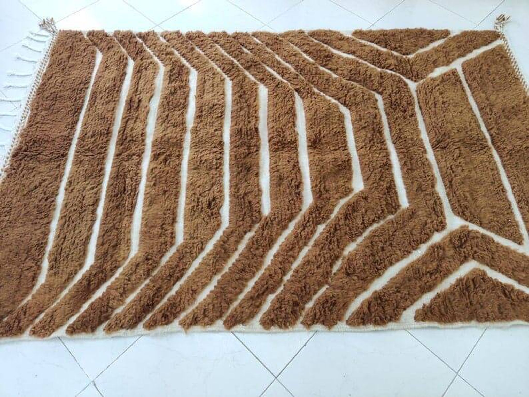 Traditional handmade pure wool Berber rug size 150x250 cm