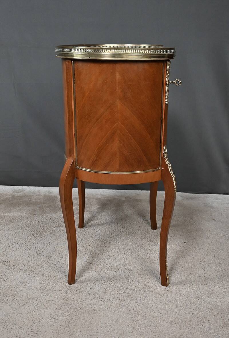 Small Kidney-Shaped Mahogany Chest of Drawers, Transition Style – Early 20th Century