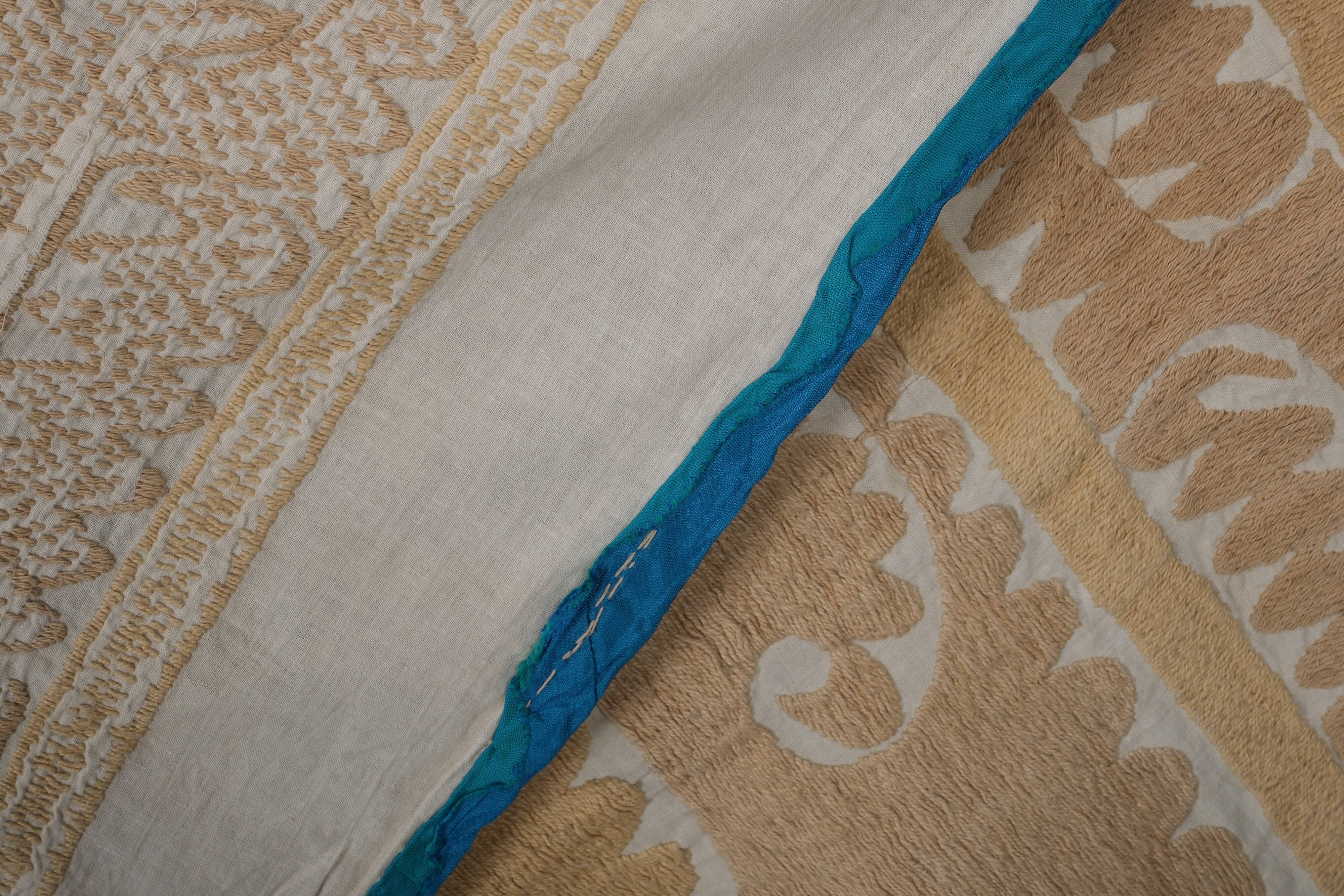 Hand knotted rug, vintage turkish rug 132x150 cm