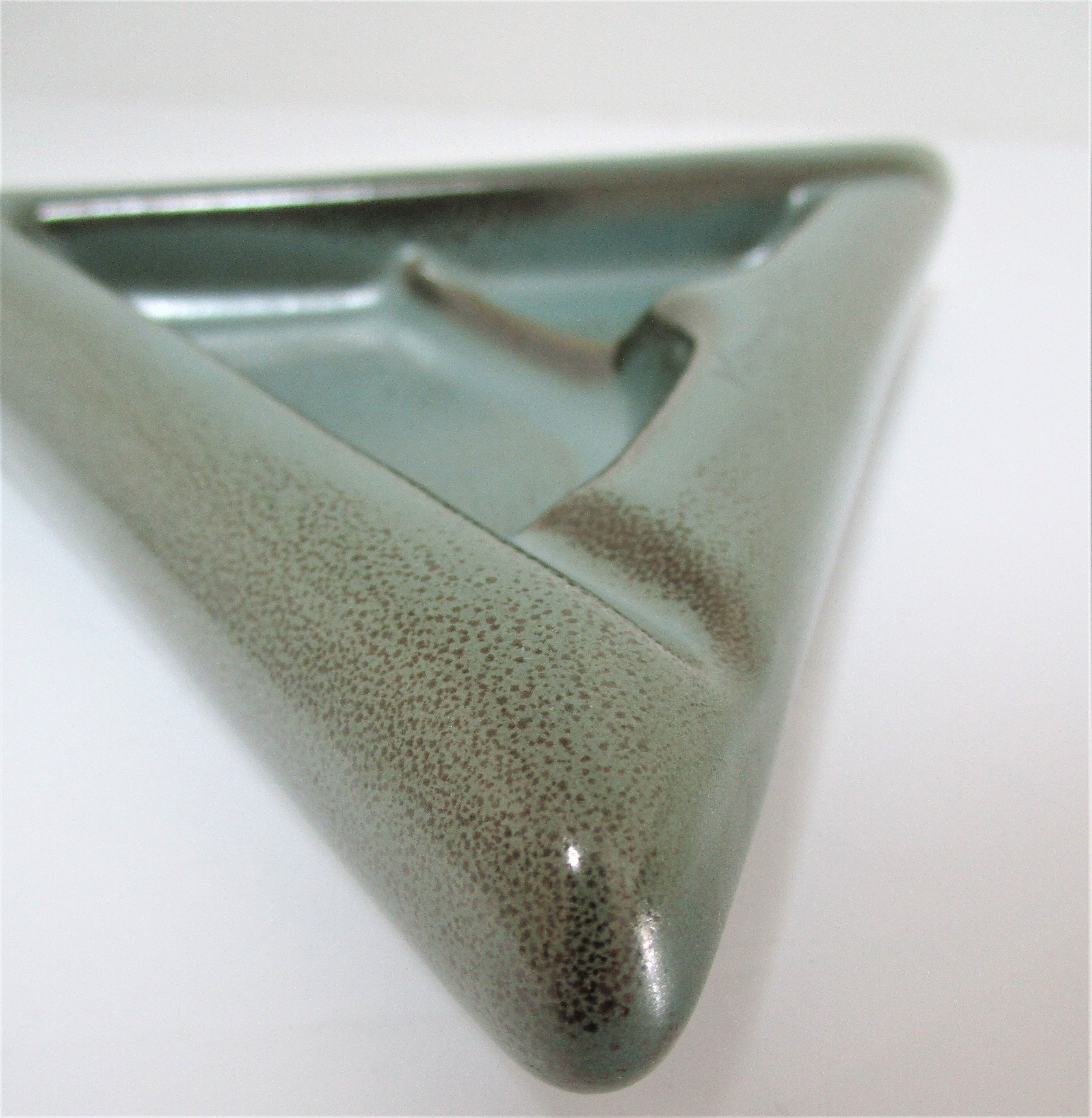 Triangular ceramic ashtray villeroy & boch