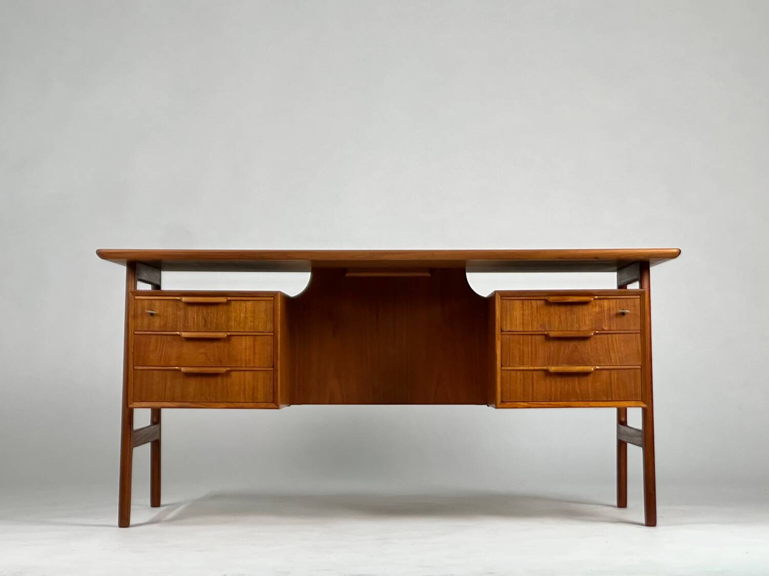 Gunni Omann Mod. 75 teak desk 60s Danish vintage