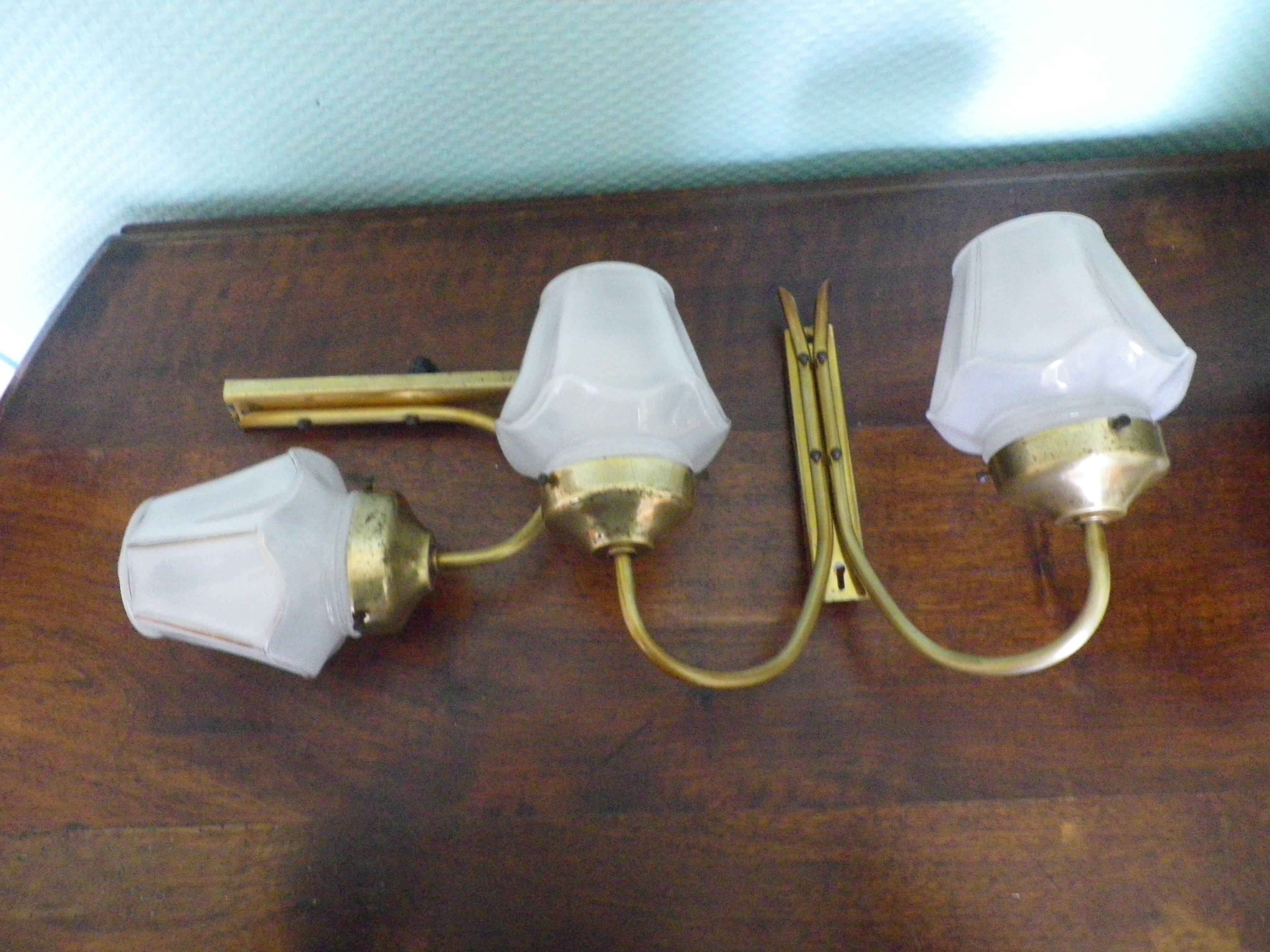 Set of 2 lights and one light wall lights