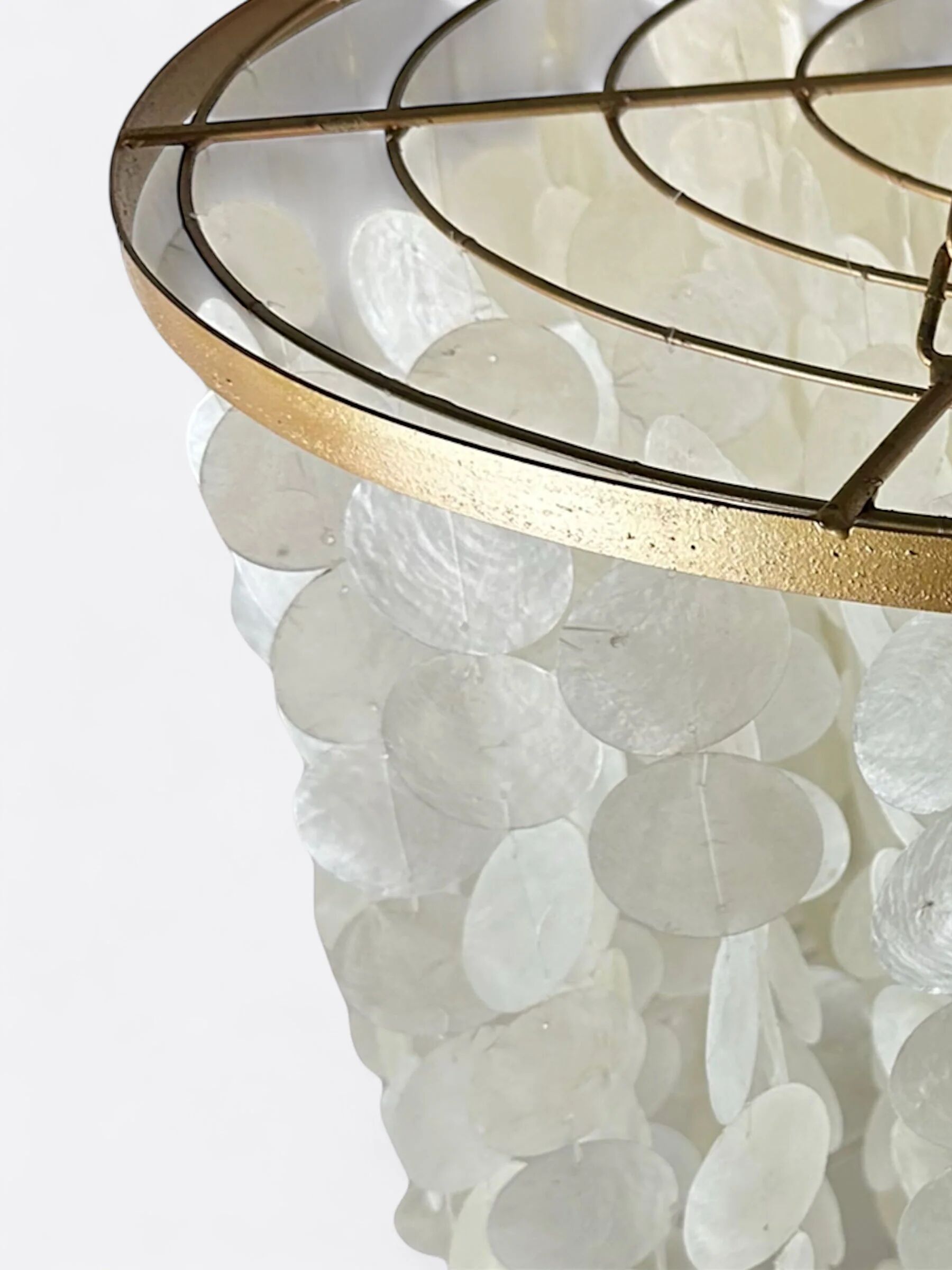 Balinese artisanal lustre in mother-of-pearl - Amber