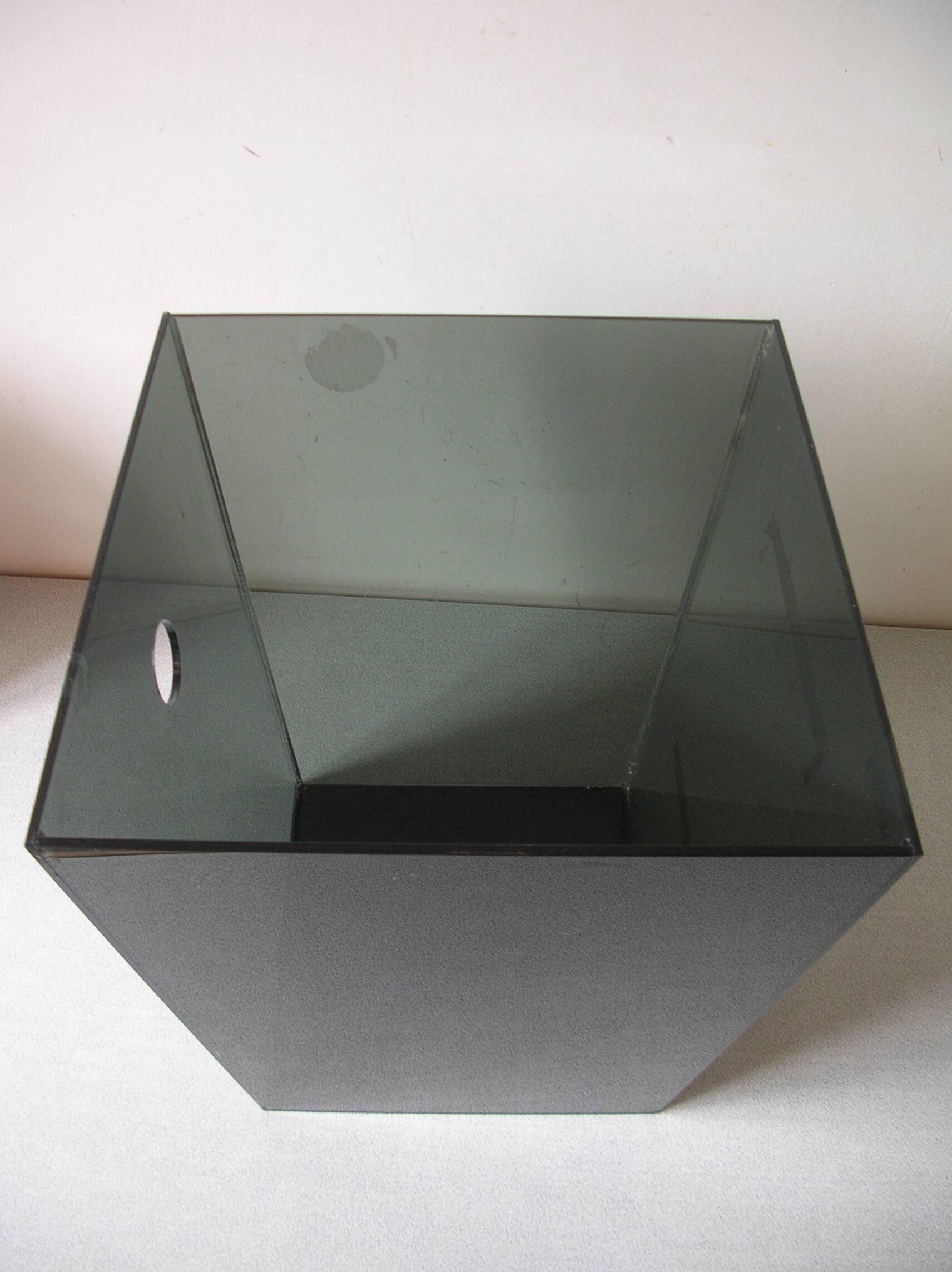Gray plexiglass waste paper basket 30 cm